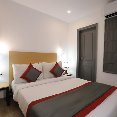 Qotel Hotel Ip Residency East Delhi Preet Vihar New Delhi Exteriör bild