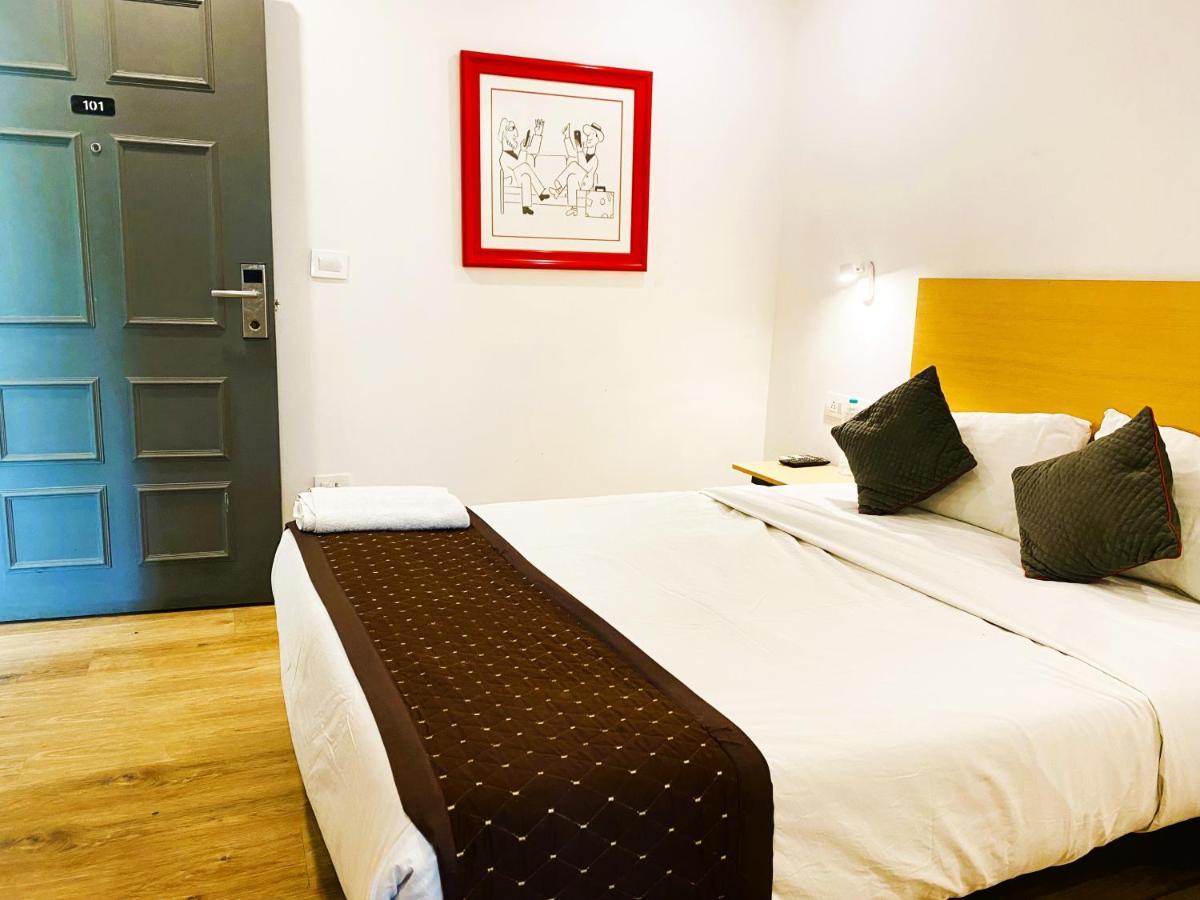 Qotel Hotel Ip Residency East Delhi Preet Vihar New Delhi Exteriör bild