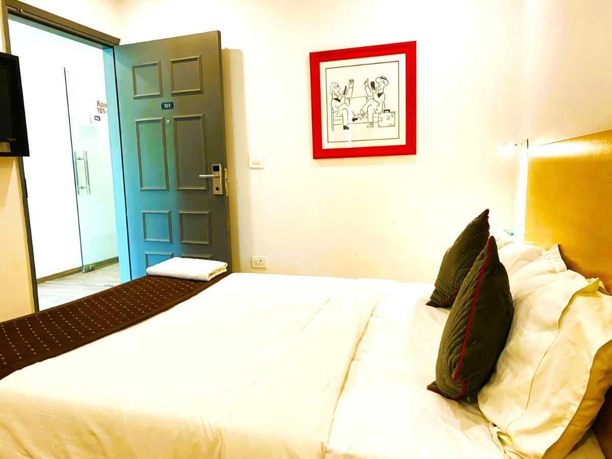 Qotel Hotel Ip Residency East Delhi Preet Vihar New Delhi Exteriör bild