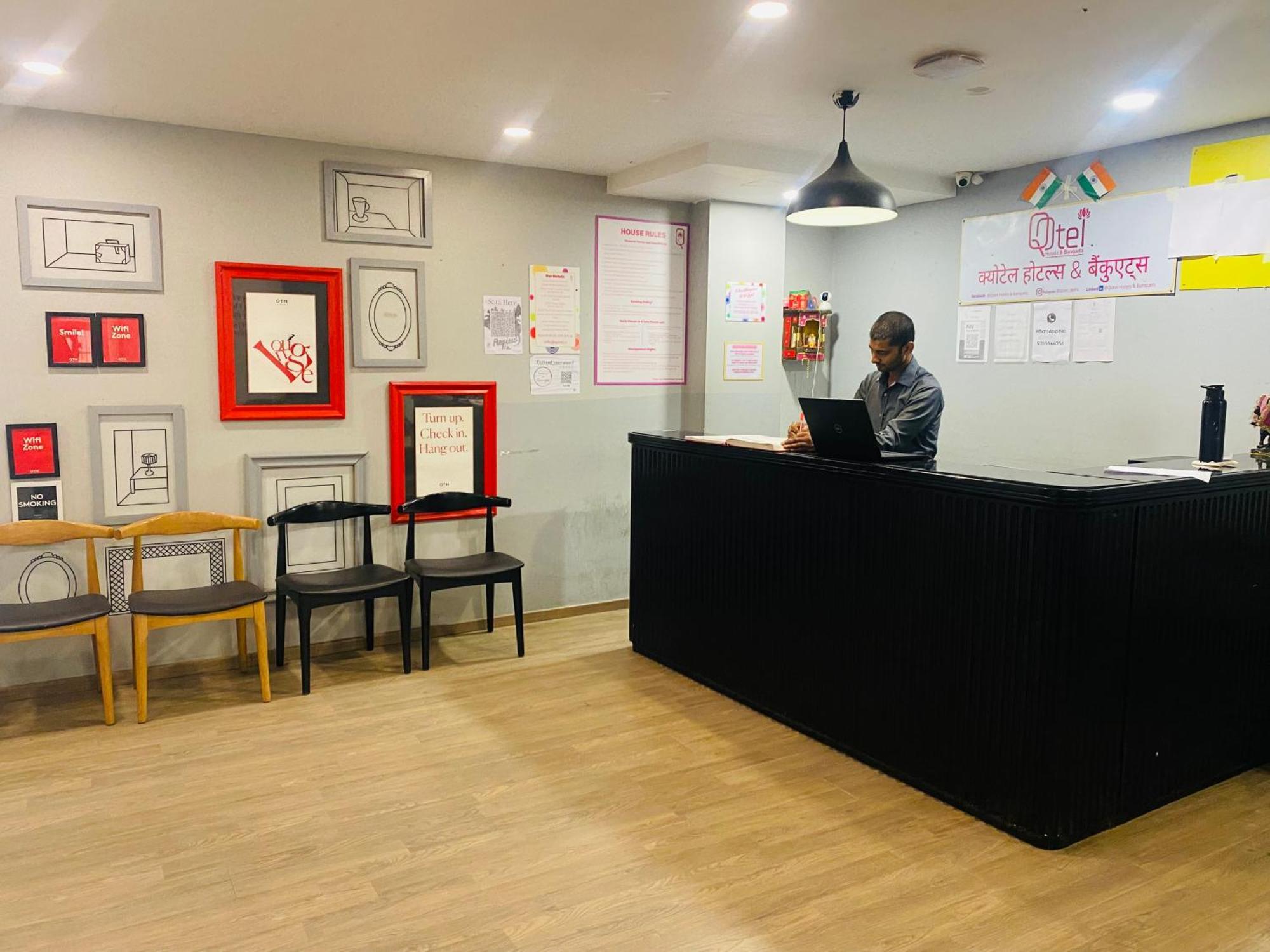 Qotel Hotel Ip Residency East Delhi Preet Vihar New Delhi Exteriör bild
