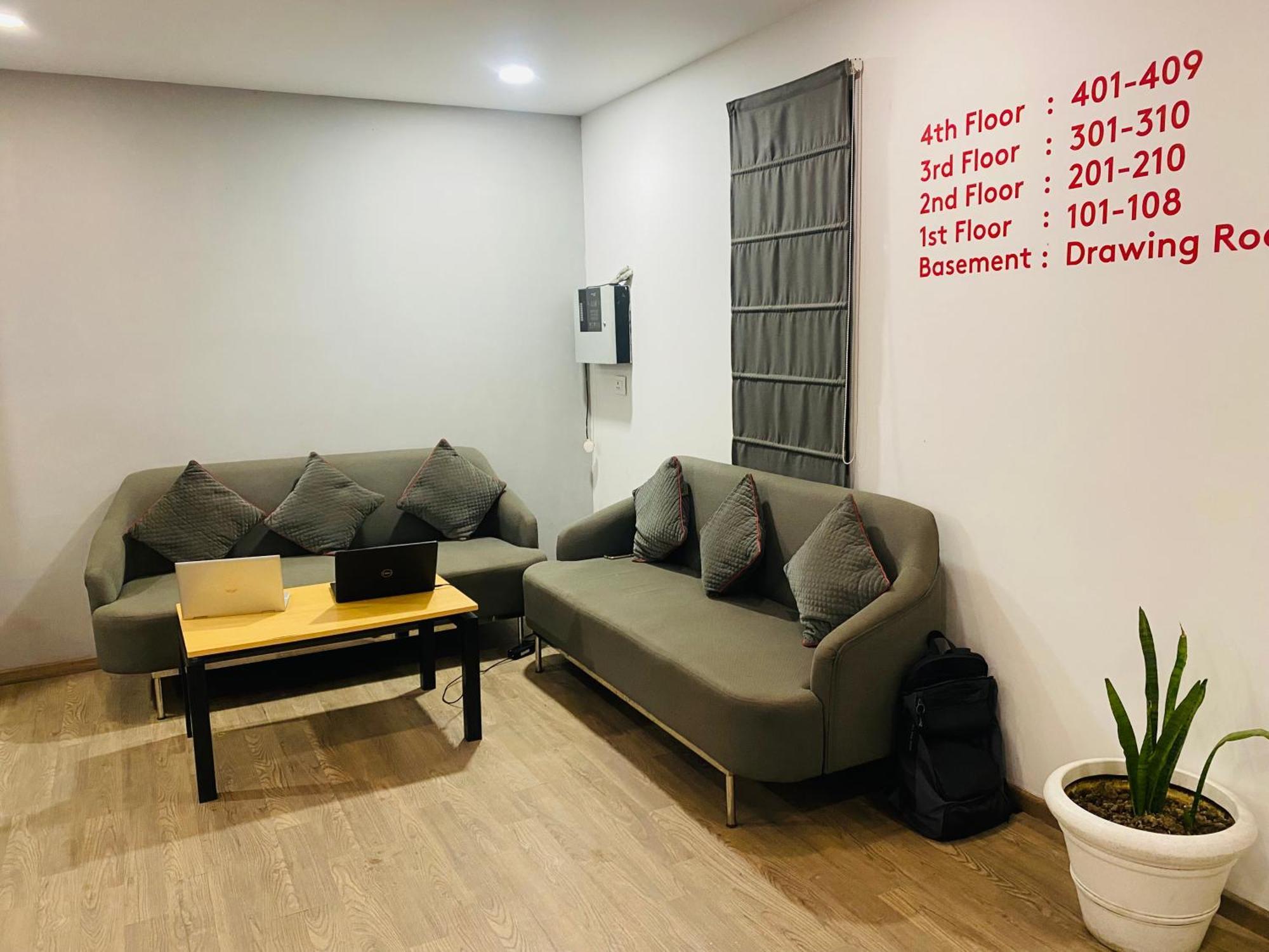 Qotel Hotel Ip Residency East Delhi Preet Vihar New Delhi Exteriör bild